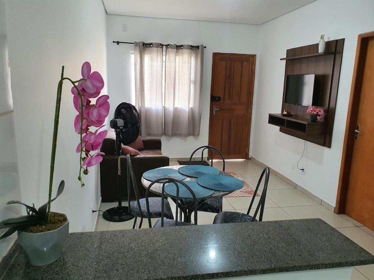 Achei Casa , *